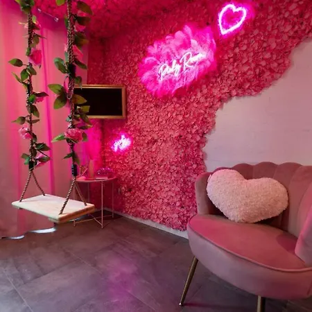 Pinky Room Glamour Mais Pas Que Parking Gratuit Saint-Julien  Buitenkant foto