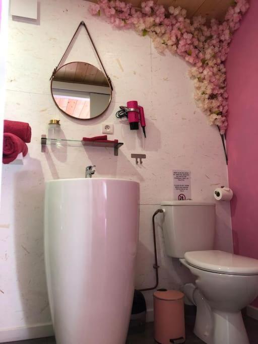 Pinky Glamour Pas Que Parking Gratuit * Saint-Julien (Cotes-d'Armor)